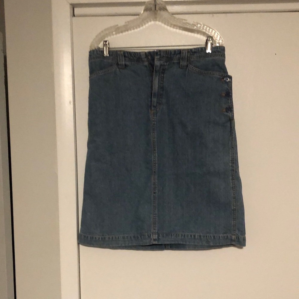Cute denim mini skirt